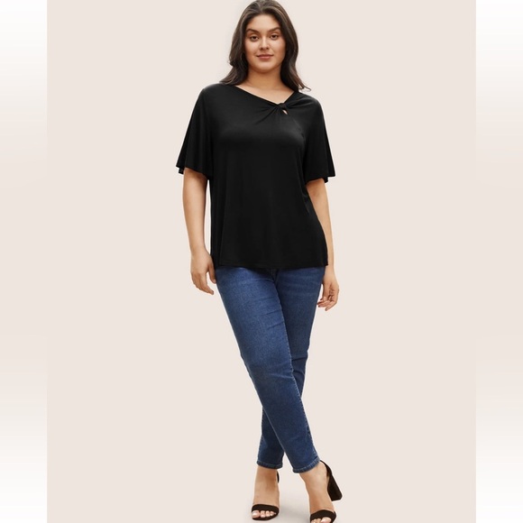 BloomChic Plus Size Supersoft Essentials Twist Front Asymmetrical Neck T-shirt - Picture 5 of 5